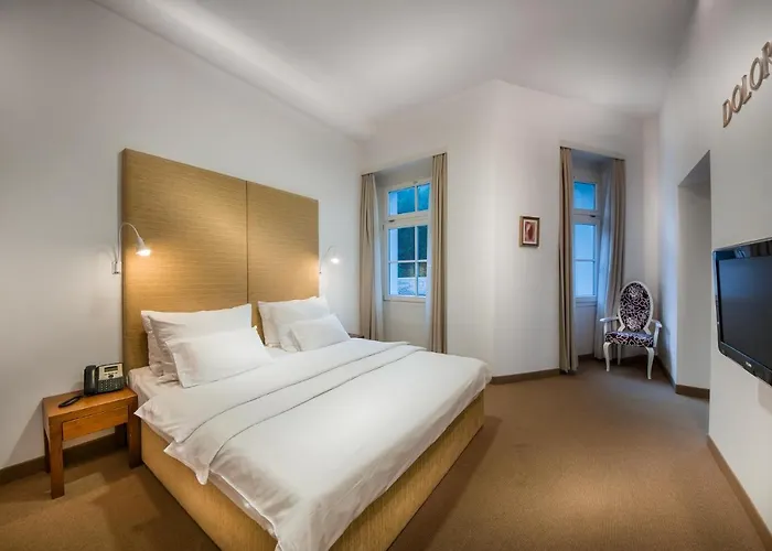 Rimske Terme - Sofijin Dvor 4*